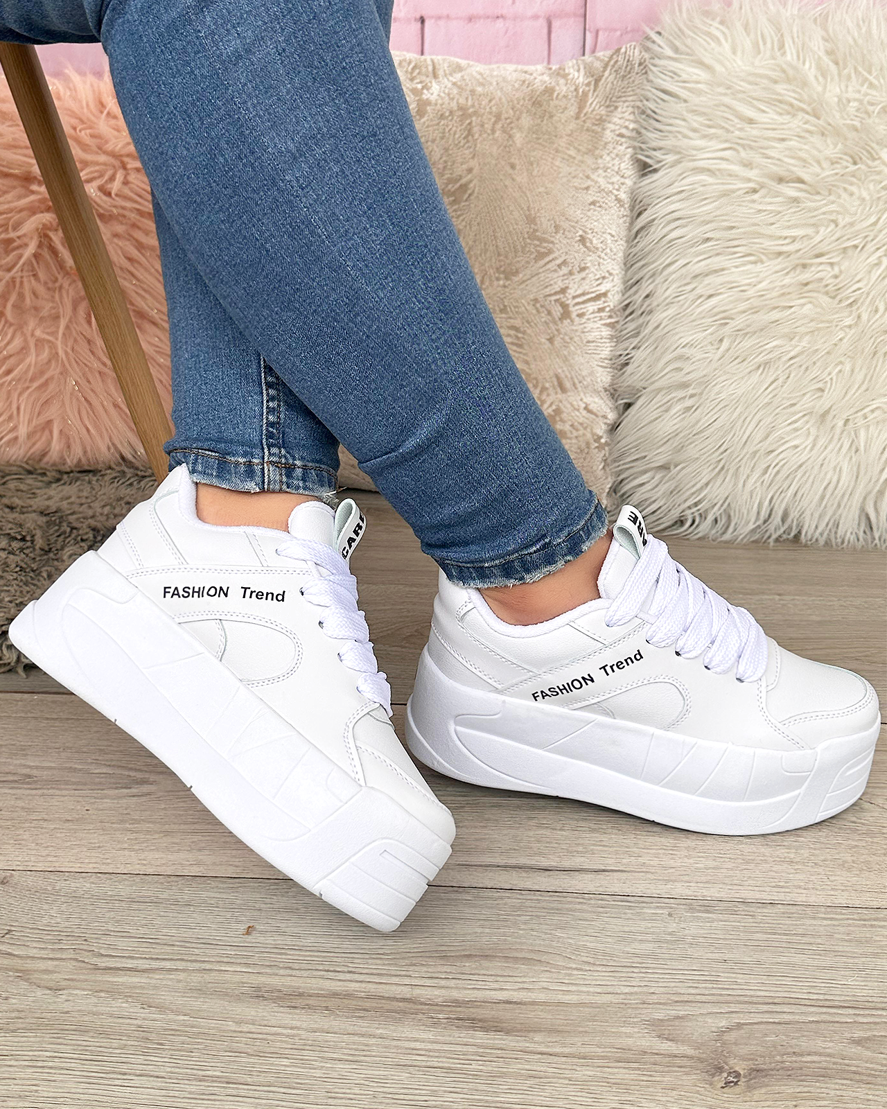 FASHION TRENDY