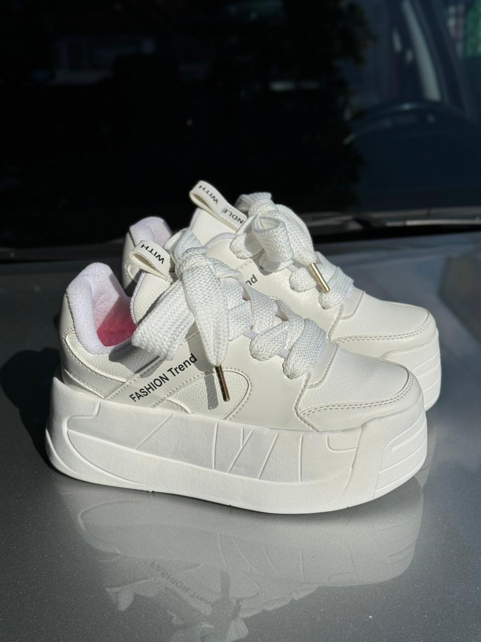 FASHION TRENDY